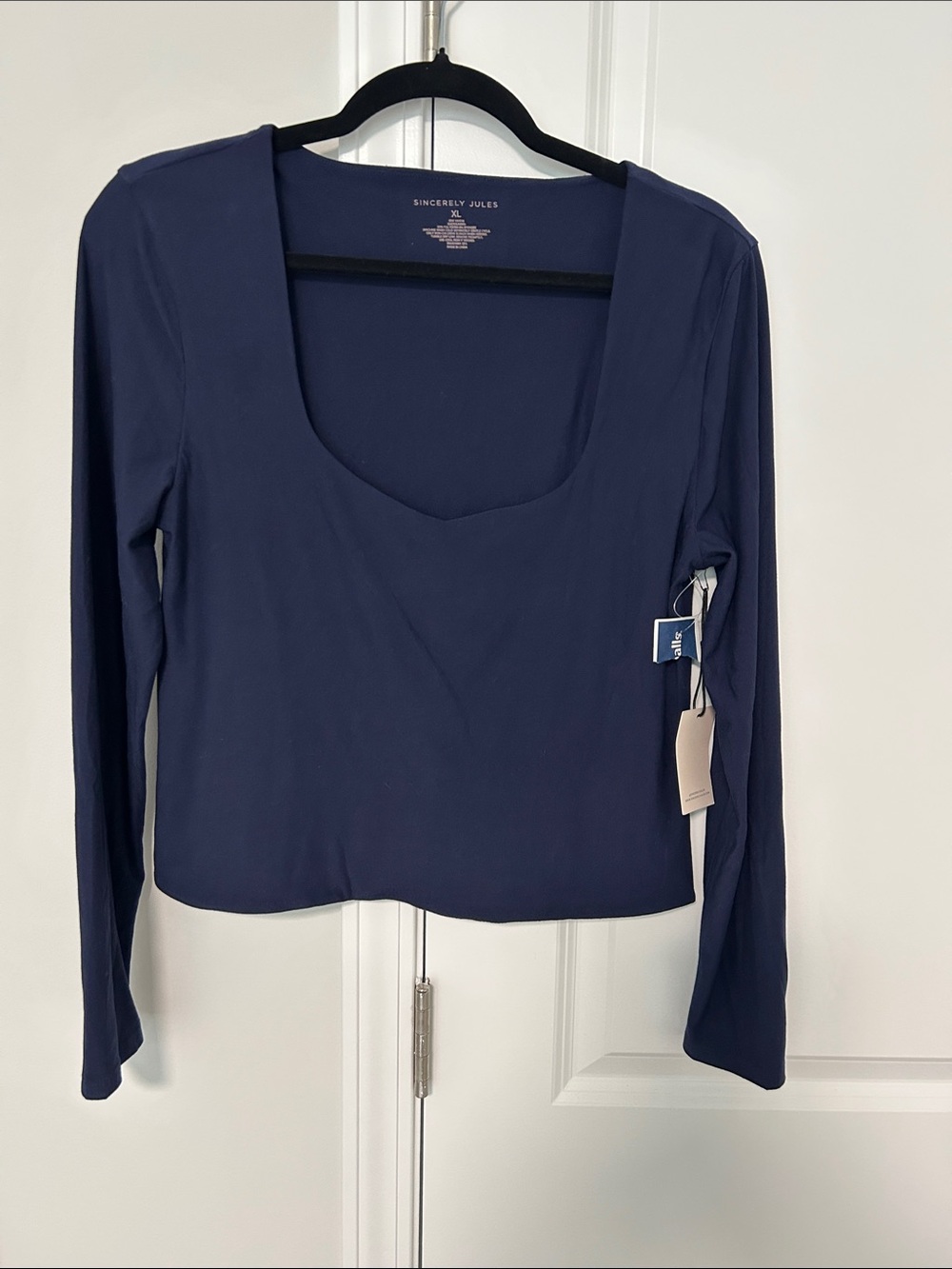 Sincerly Jules Deep Navy Long-Sleeve Scoop Neck Top